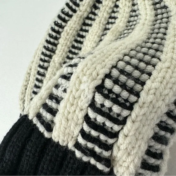 Lululemon Keepin’ It Cozy Torque Wool Hat/Beanie Ivory and Black - Picture 9 of 11
